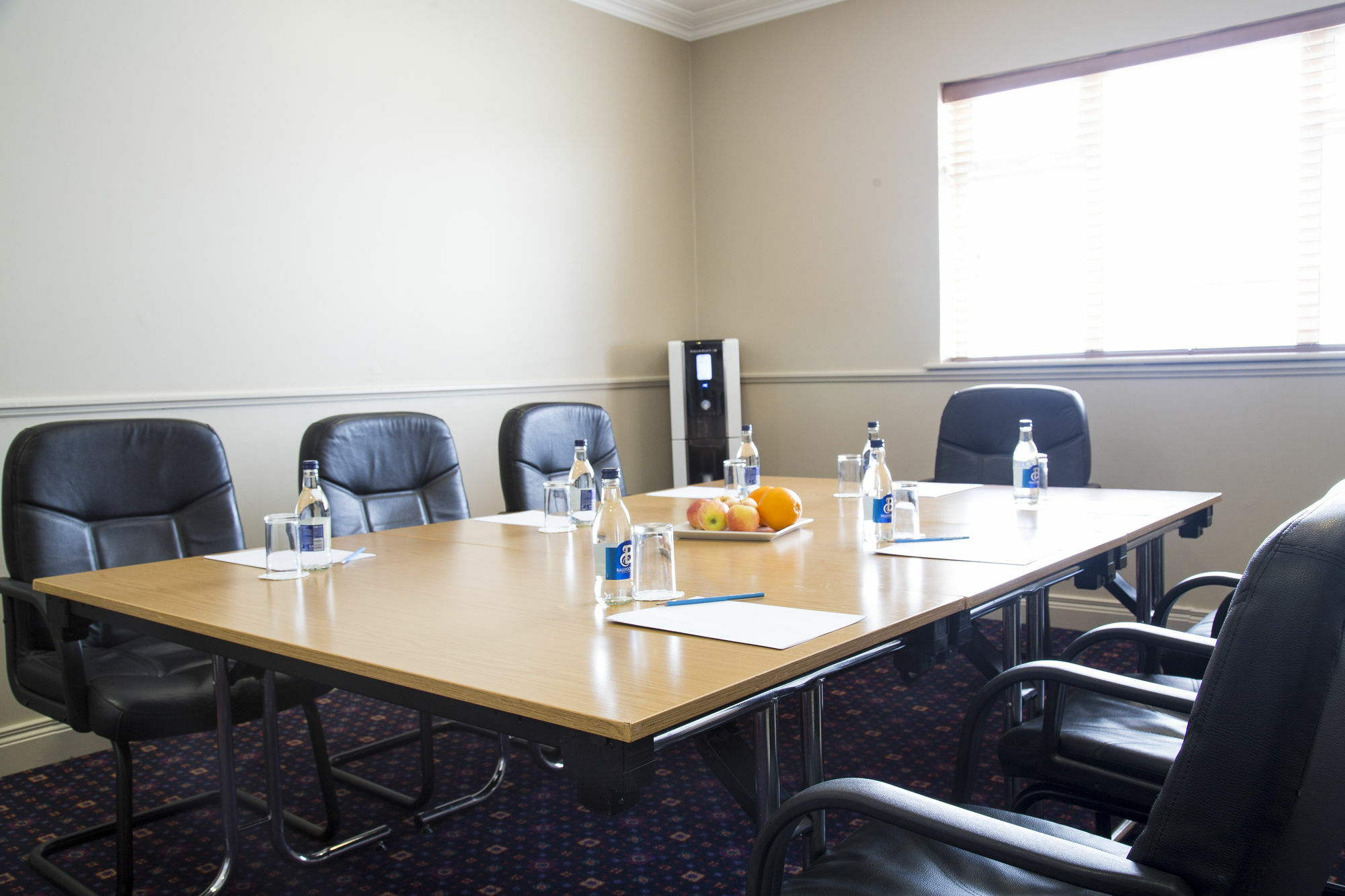 Springhill Court Hotel & Leisure Club Килкени Екстериор снимка